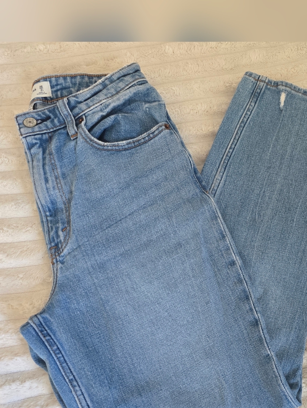Abercrombie & Fitch, The mom high rise Jeans curve love Women's size 26 (2) - Picture 4 of 6